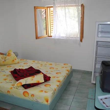 Vila Ekon בית הארחה *