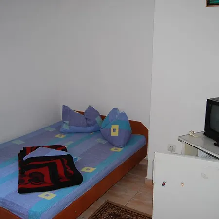 Vila Ekon אפורי נורד