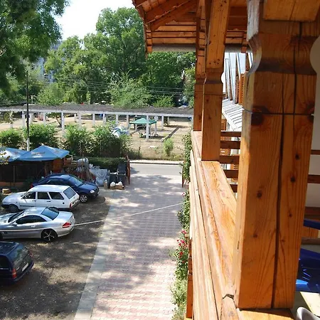 בית הארחה Vila Ekon