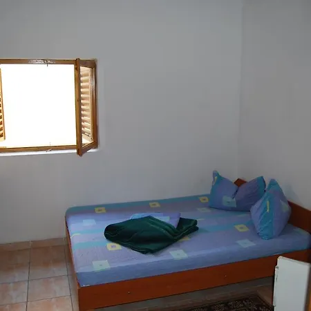 בית הארחה Vila Ekon אפורי נורד